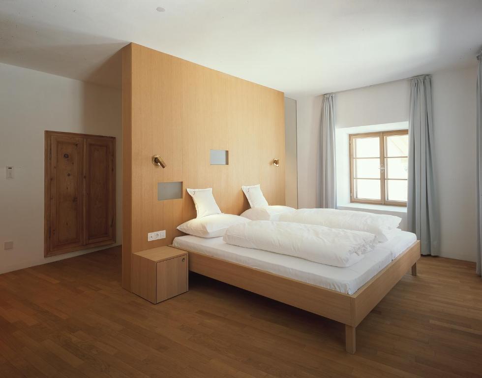 Hotel Gasthof Gruener Baum Glorenza Exterior foto